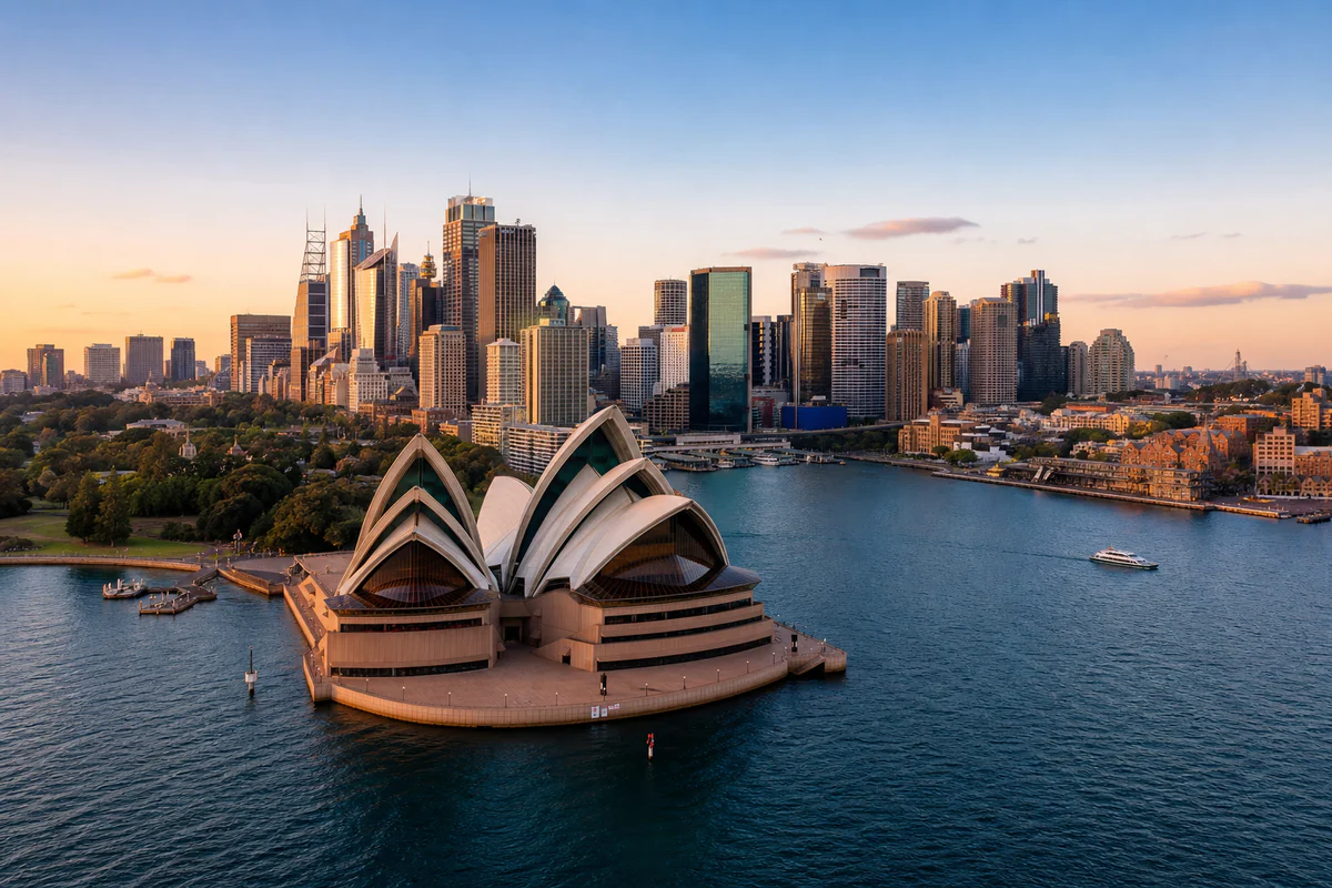 Aerial travel view of Australia, illustrating Australia 183-Day Tax Residency Test: A Remote Worker and Expat Guide for 2026.