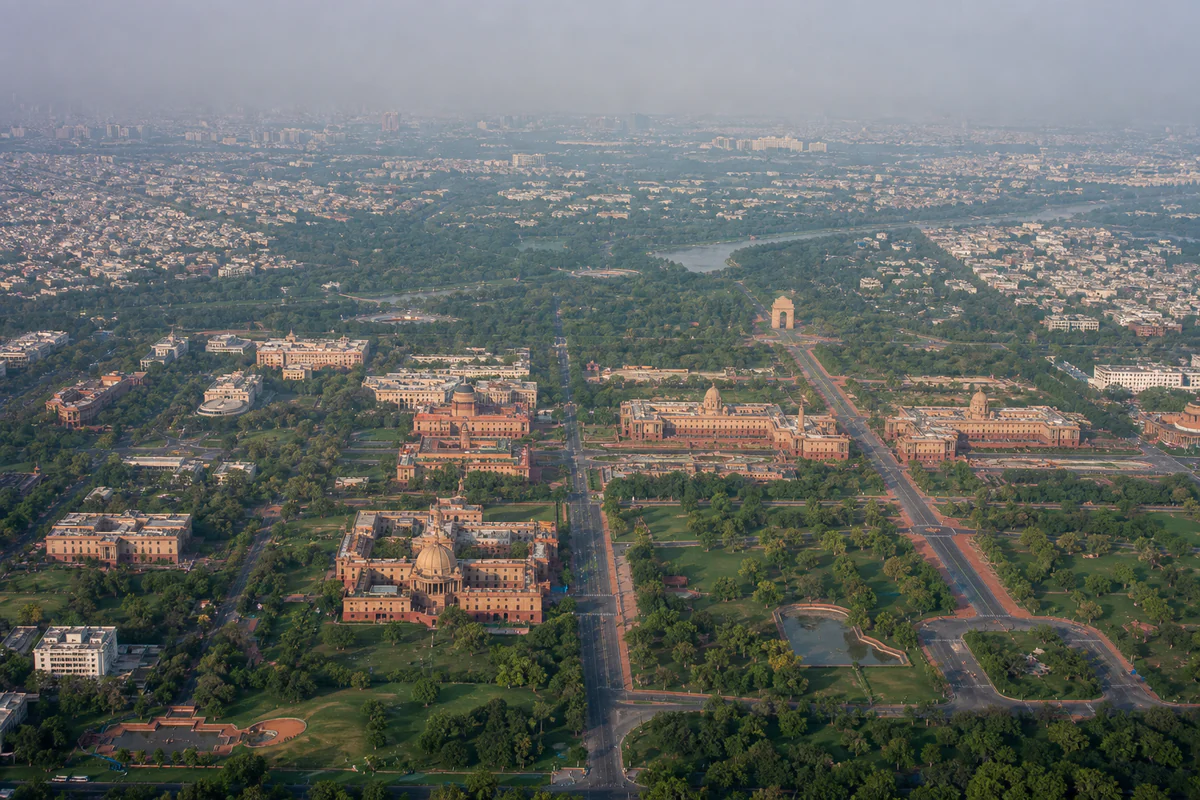 Elevated view of New Delhi near India Gate