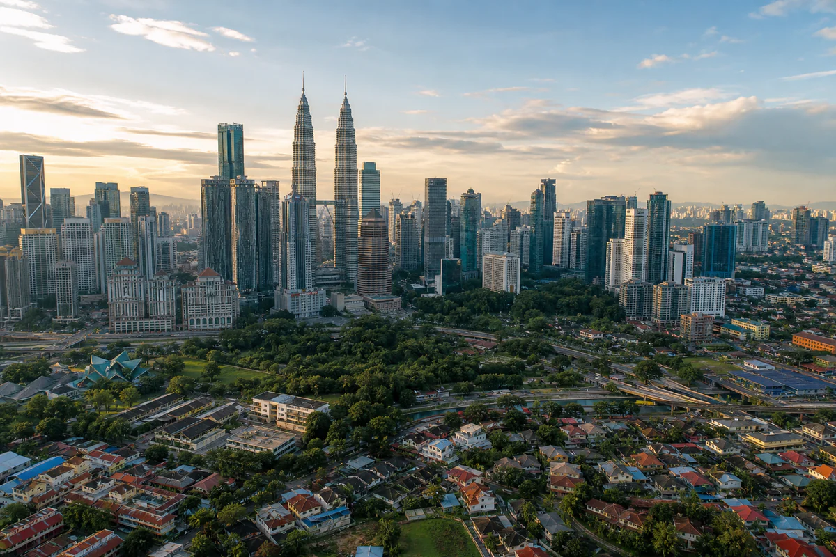 Aerial travel view of Malaysia, illustrating Malaysia DE Rantau Nomad Pass: What Days and Documents to Track.