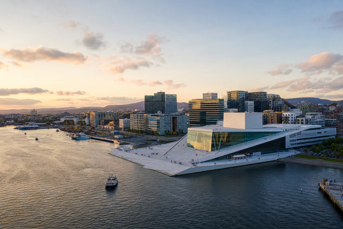 Aerial travel view of Norway, illustrating Norway Tax Residence: The 183-Day and 270-Day Rules.